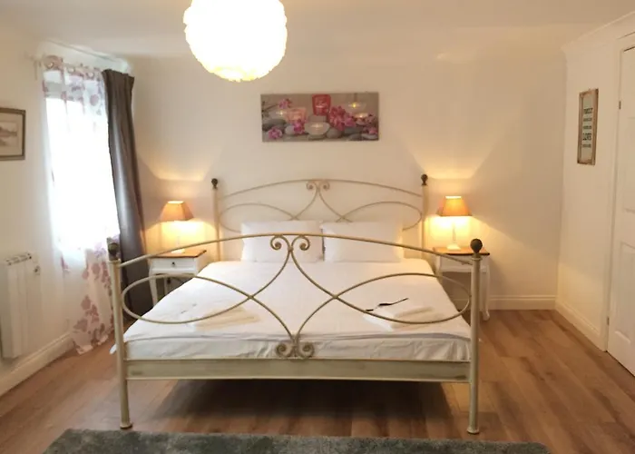 Royal Bed & Breakfast