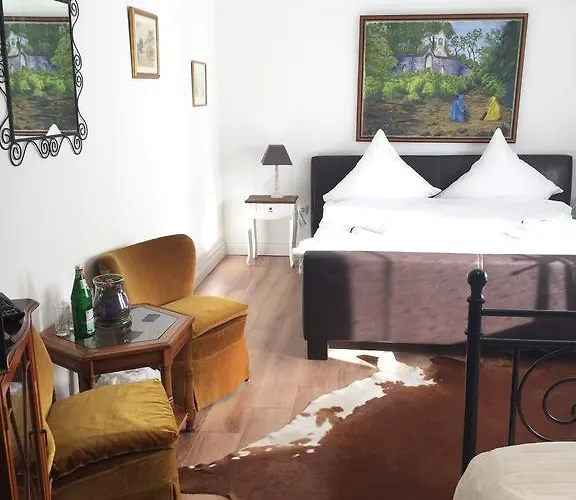 Alojamento de Acomodação e Pequeno-almoço Royal 3*