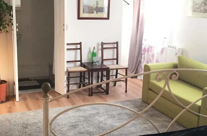 Bed & Breakfast Royal 3*