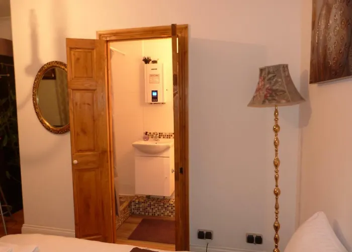 Royal Bed & Breakfast