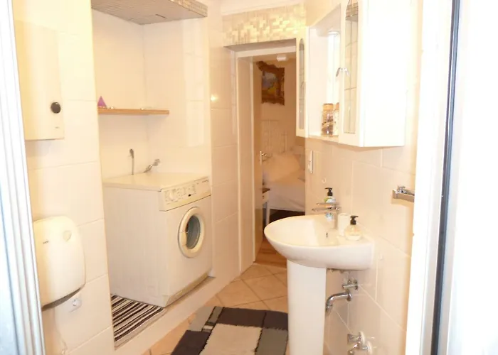 Royal Bed & Breakfast 3*