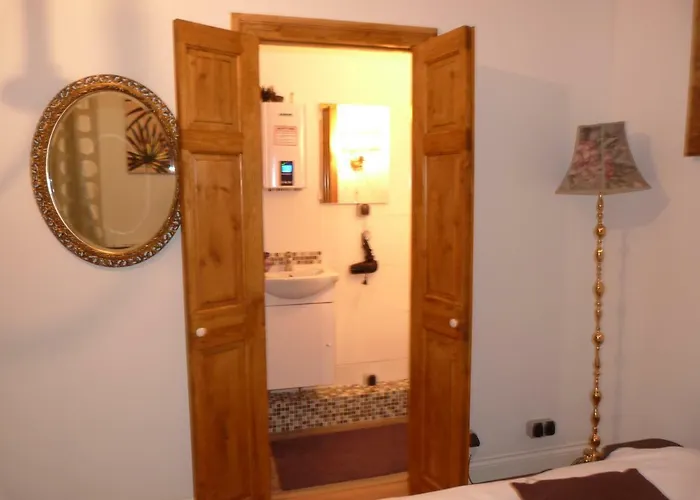 Royal Bed & Breakfast 3*